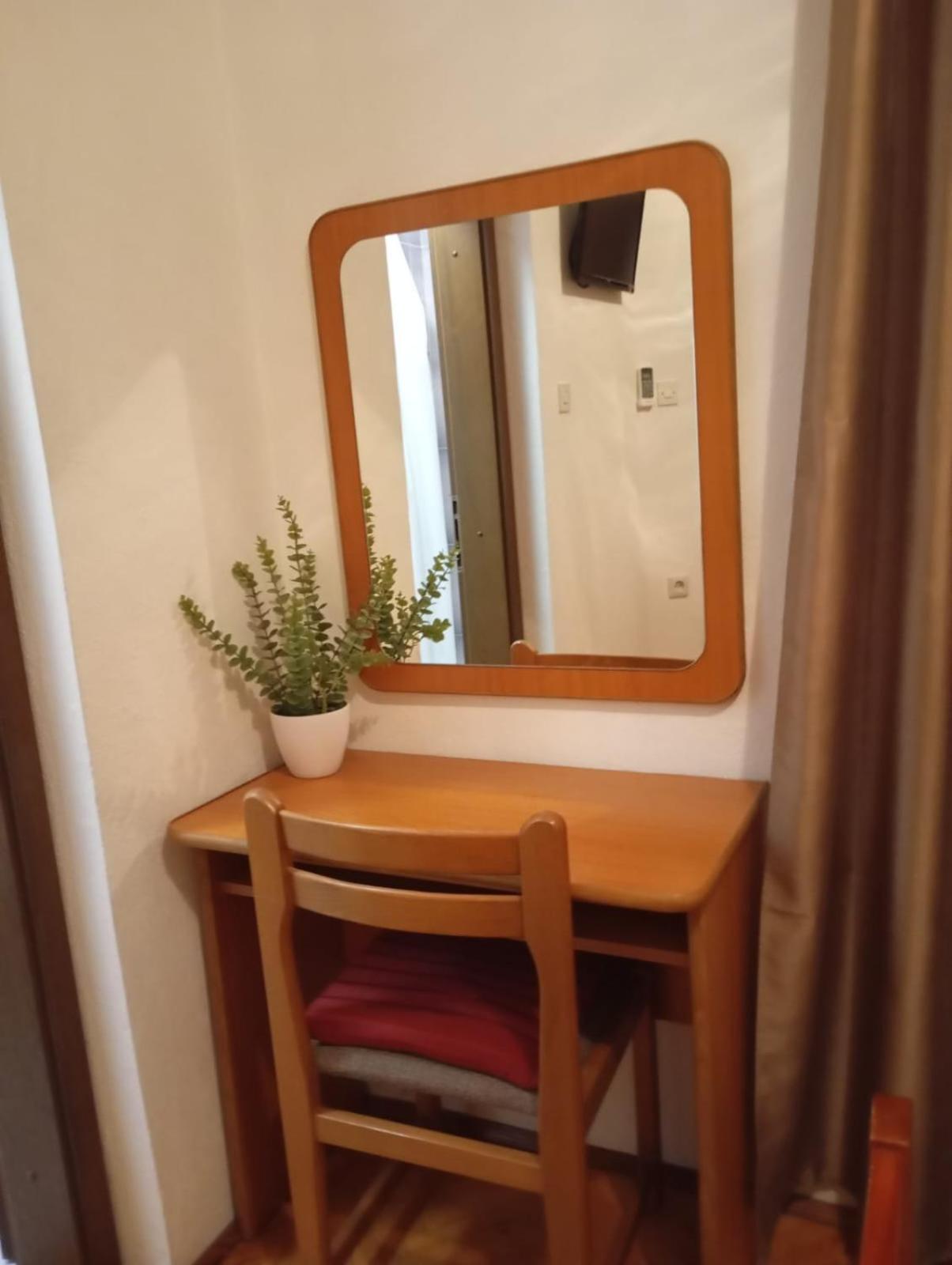Rooms Helena Krk Town Extérieur photo